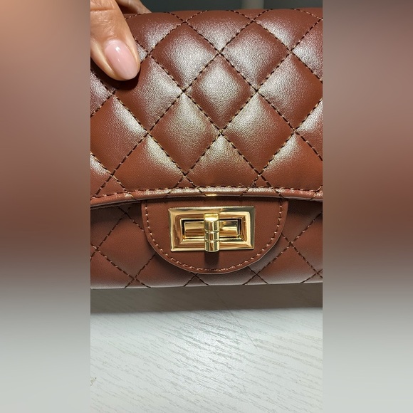 Elegant Brown Quilted Handbag - Vegan Leather - Picture 8 of 13